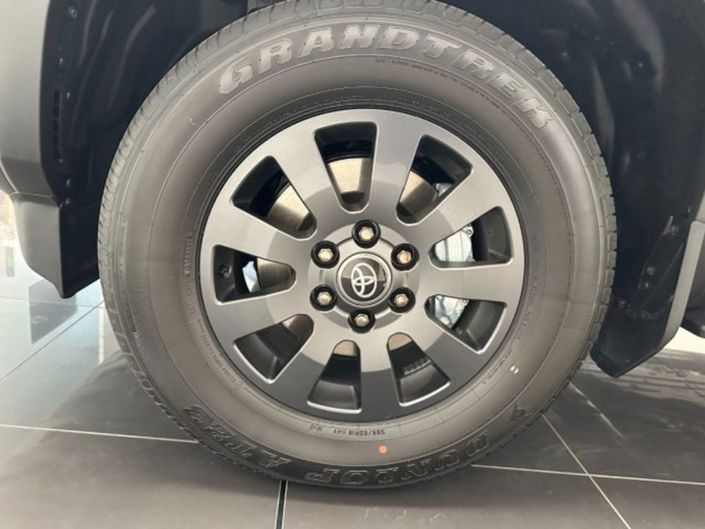 Toyota Land Cruiser nuova a Cuneo (5)