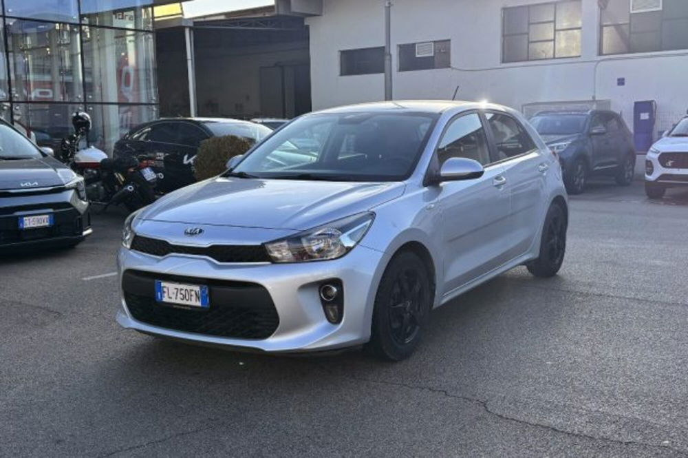 Kia Rio usata a Latina (3)