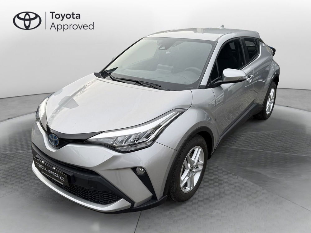 Toyota Toyota C-HR nuova a Como