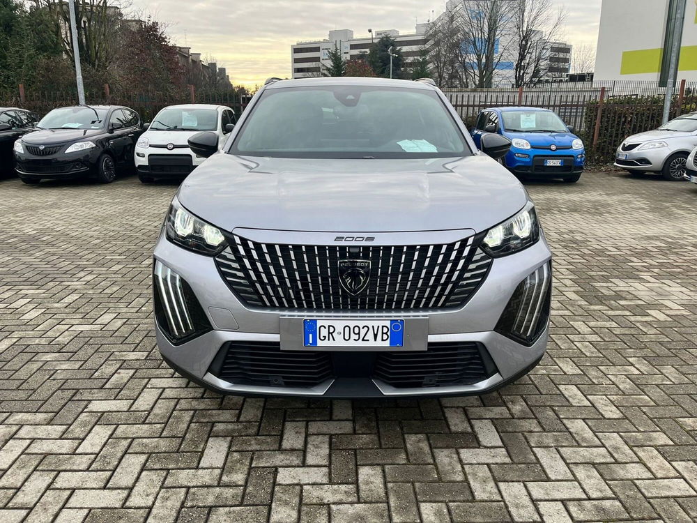 Peugeot 2008 nuova a Milano (2)