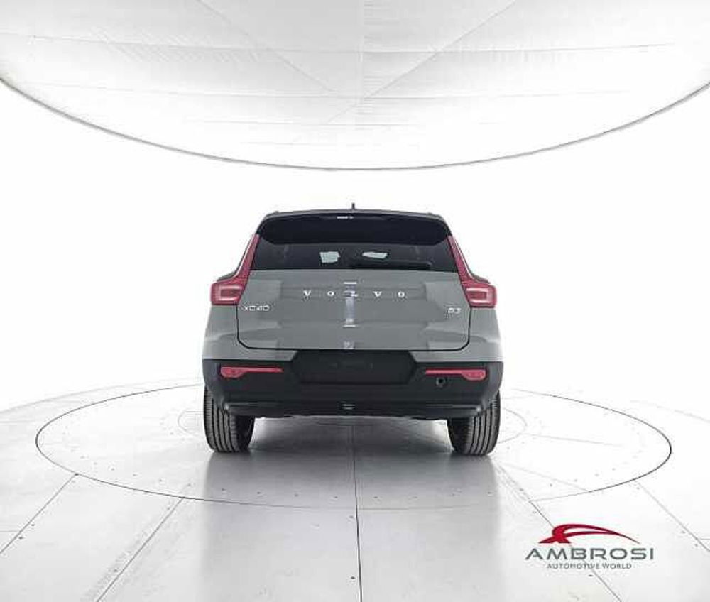 Volvo XC40 nuova a Viterbo (6)