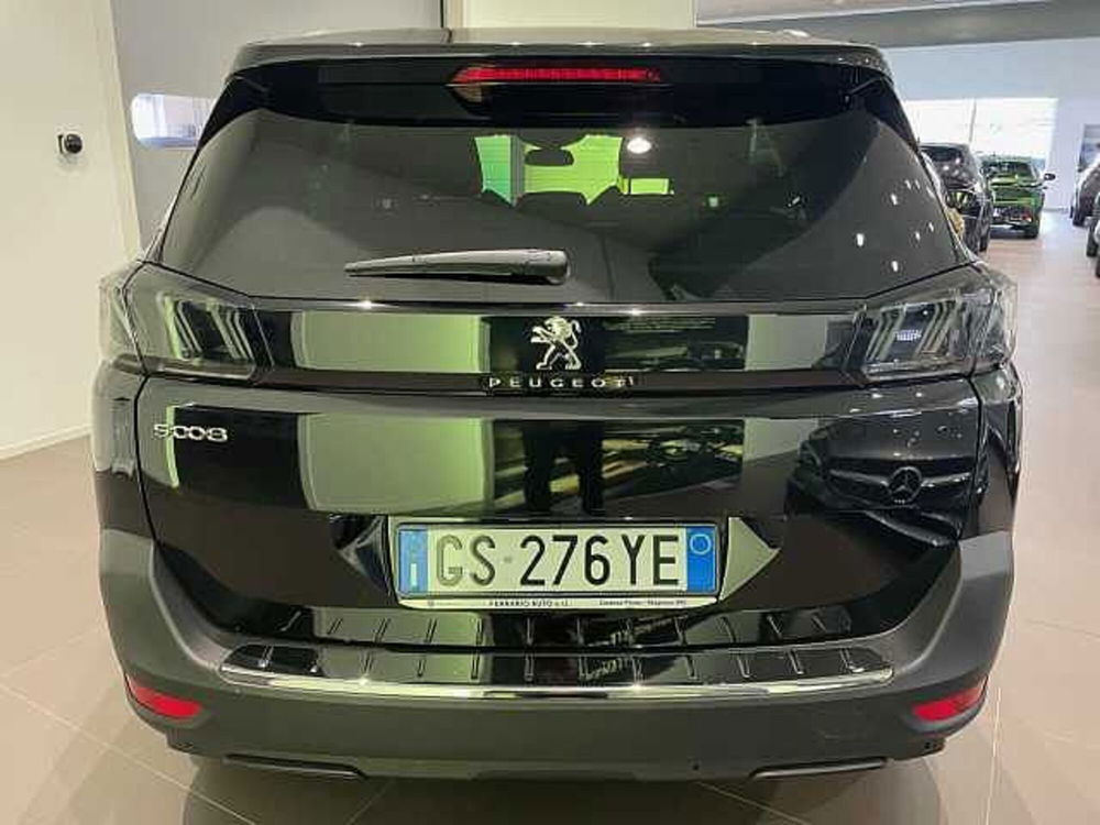 Peugeot 5008 usata a Milano (3)