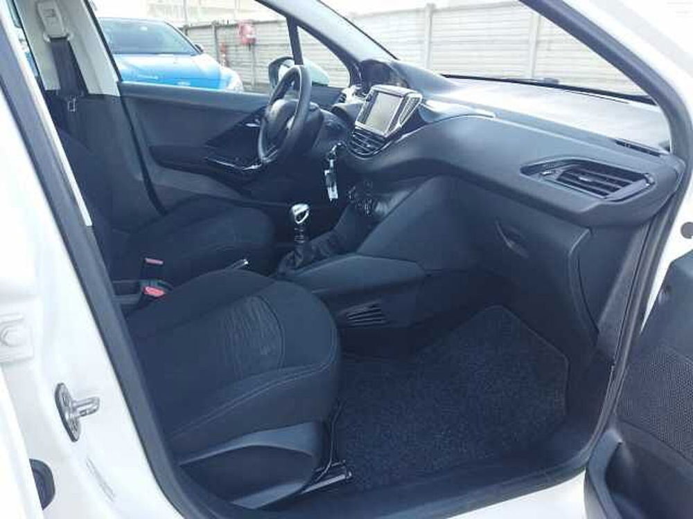 Peugeot 208 usata a Torino (10)