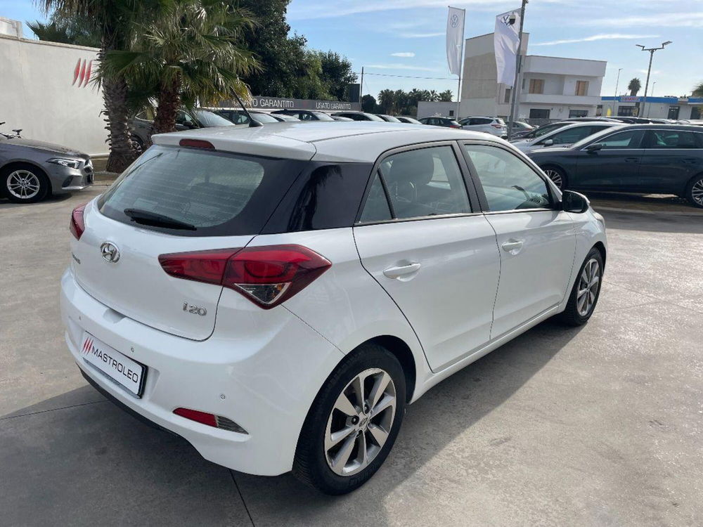 Hyundai i20 usata a Lecce (9)