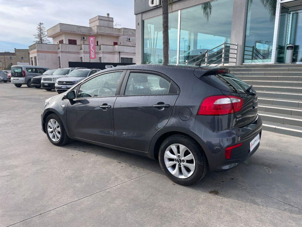 Kia Rio usata a Lecce (12)