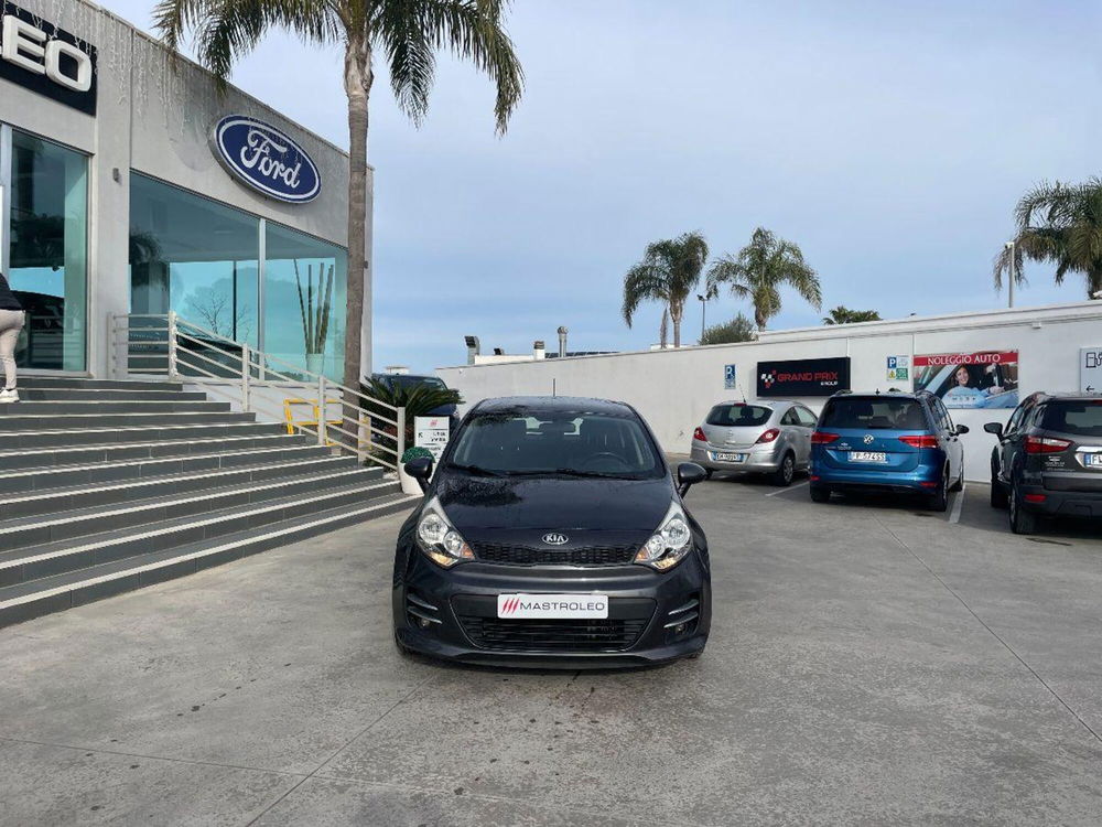 Kia Rio usata a Lecce (4)