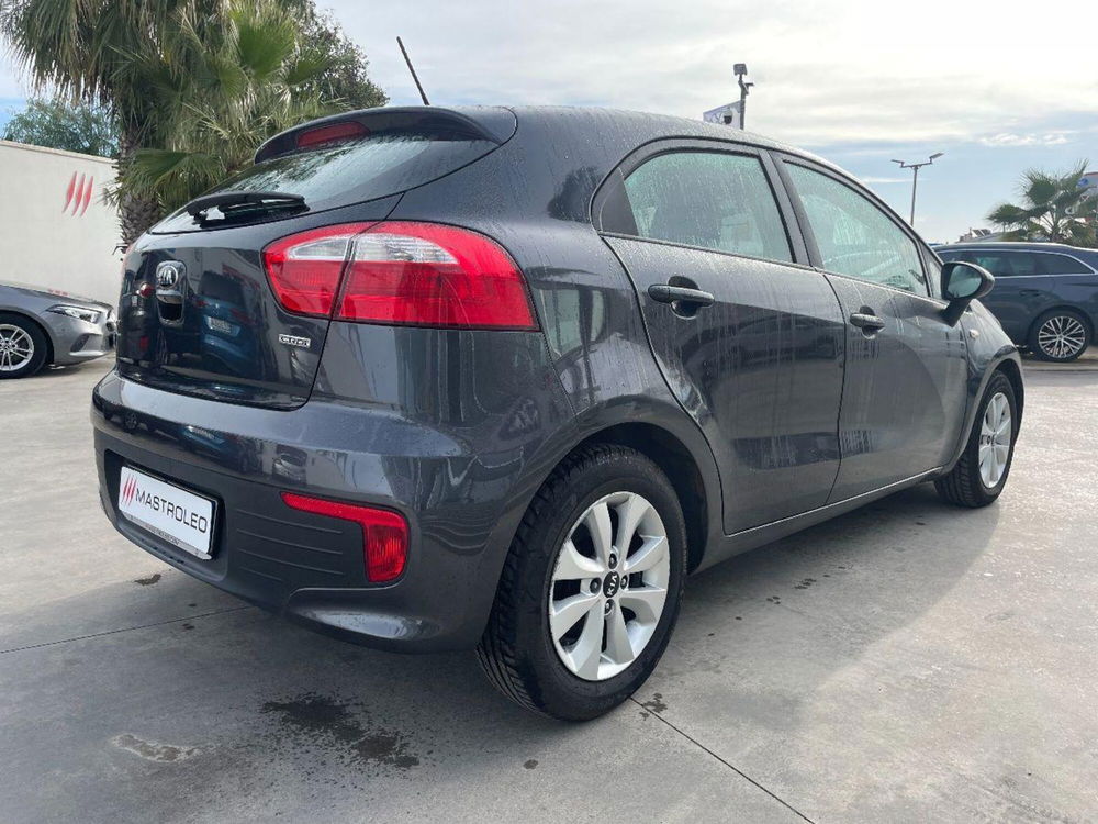 Kia Rio usata a Lecce (9)