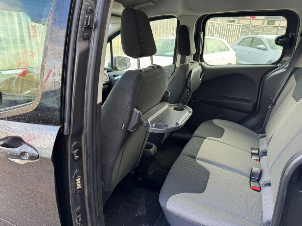 Ford Tourneo Courier usata a Lecce (11)