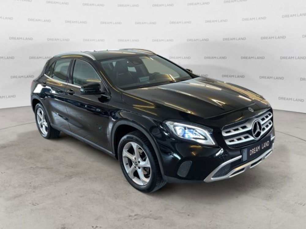 Mercedes-Benz GLA SUV usata a Livorno (3)