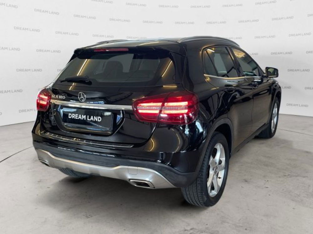 Mercedes-Benz GLA SUV usata a Livorno (6)