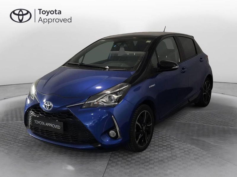 Toyota Yaris 1.5 Hybrid 5 porte Lounge Blue del 2017 usata a Torino