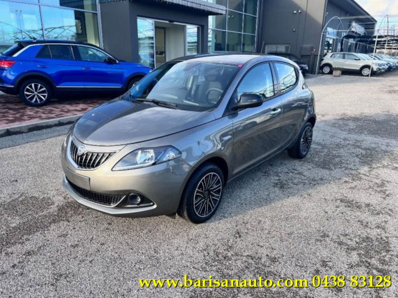 Lancia Ypsilon 1.0 FireFly 5 porte S&amp;S Hybrid Gold Plus nuova a Pieve di Soligo