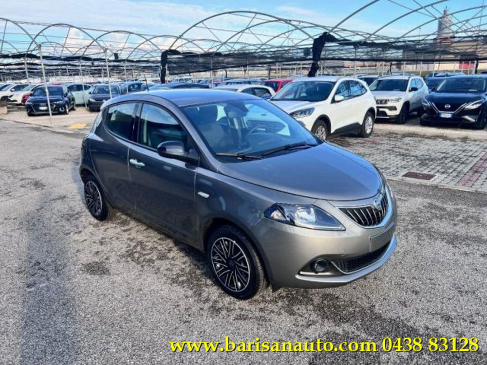 Lancia Ypsilon nuova a Treviso (2)