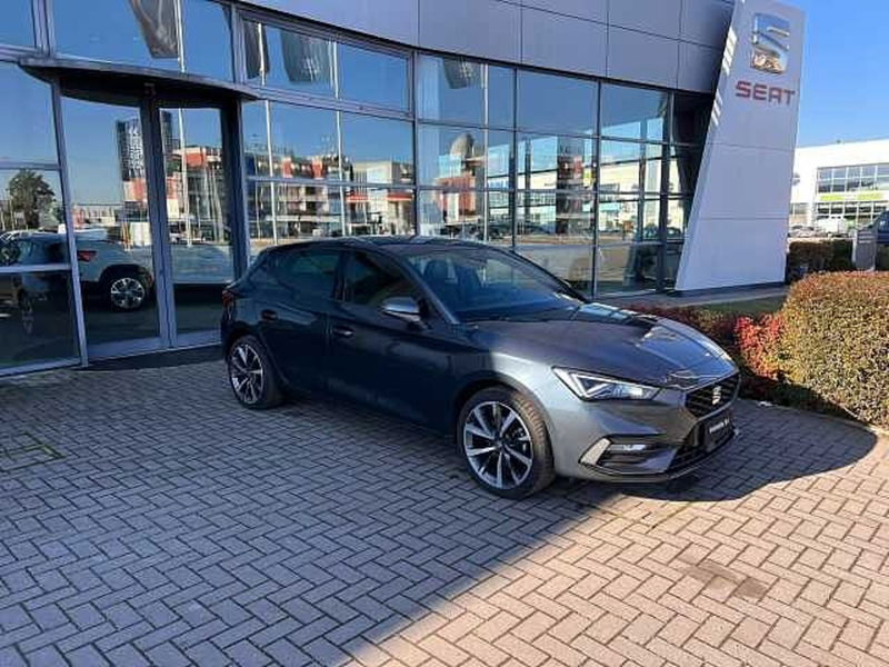 SEAT Leon 1.5 TGI DSG FR  del 2021 usata a Legnago