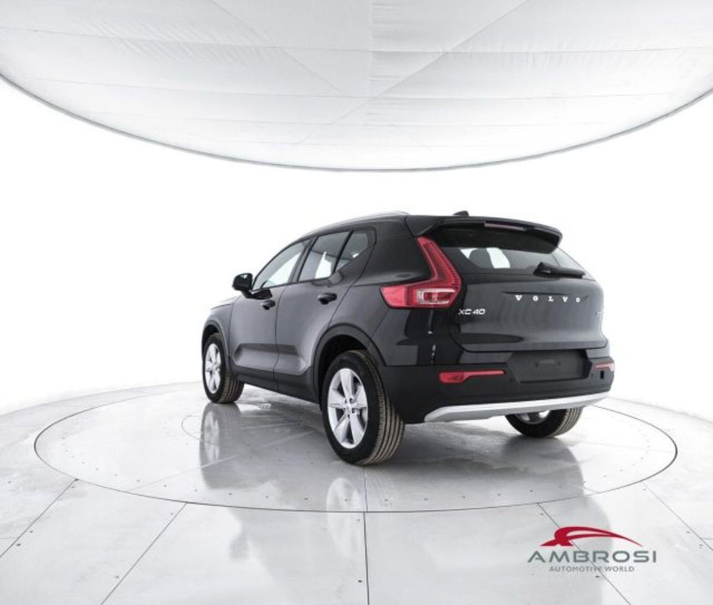 Volvo XC40 nuova a Perugia (4)