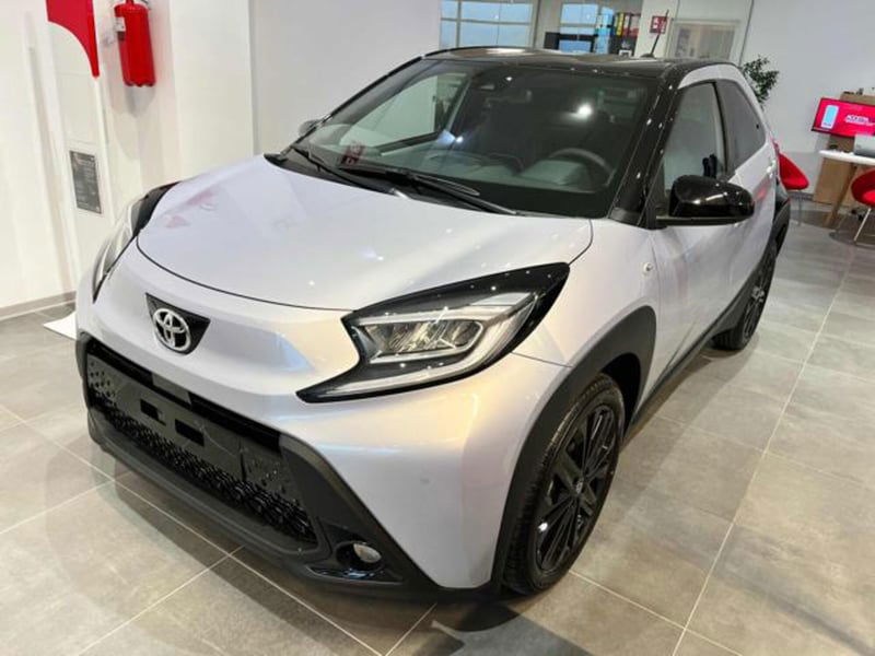 Toyota Aygo X 1.0 JBL Special Edition 72cv nuova a Bra