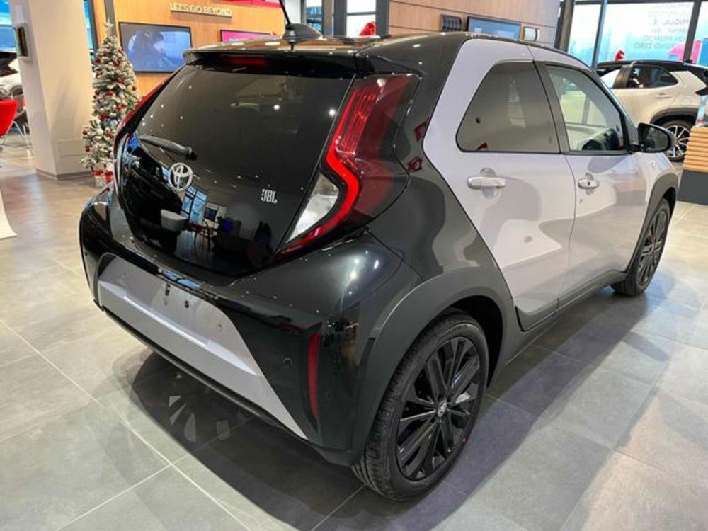 Toyota Aygo X nuova a Cuneo (3)