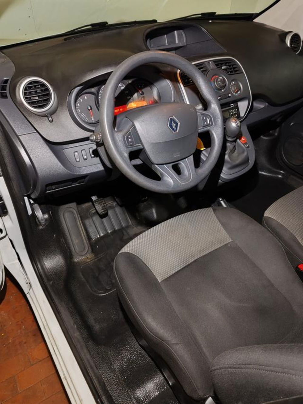 Renault Kangoo usata a Torino (9)