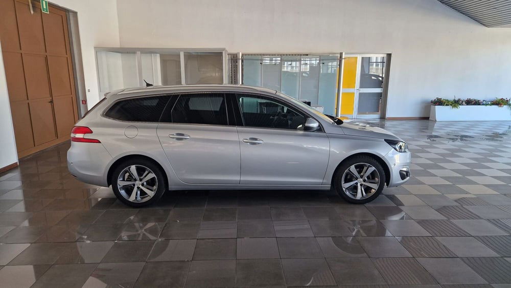 Peugeot 308 SW usata a Vercelli (5)