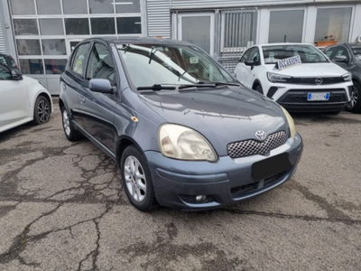 Toyota Yaris 16V cat 5 porte Sol  del 2004 usata a Bovisio-Masciago