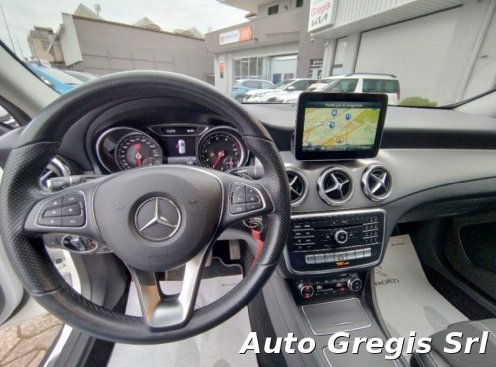 Mercedes-Benz GLA SUV nuova a Milano (15)