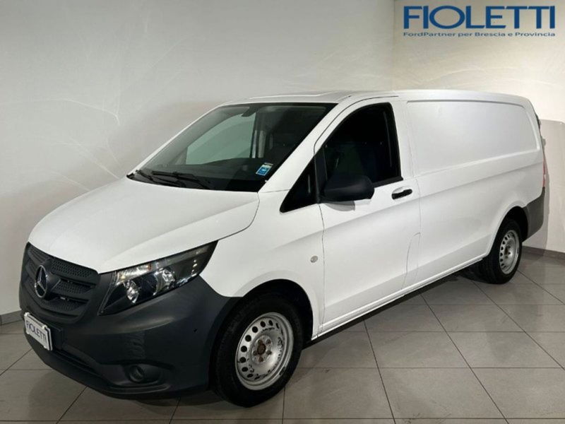 Mercedes-Benz Vito 1.6 111 CDI PC-SL Furgone Long  del 2016 usata a Brescia