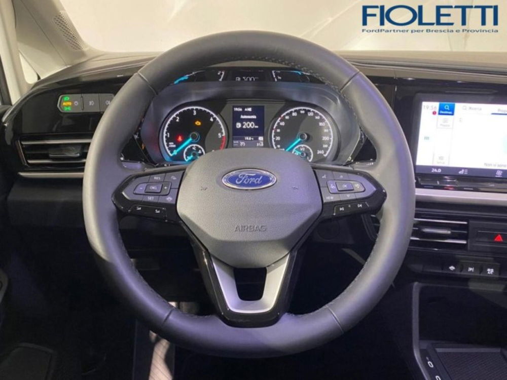 Ford Tourneo Connect nuova a Brescia (7)