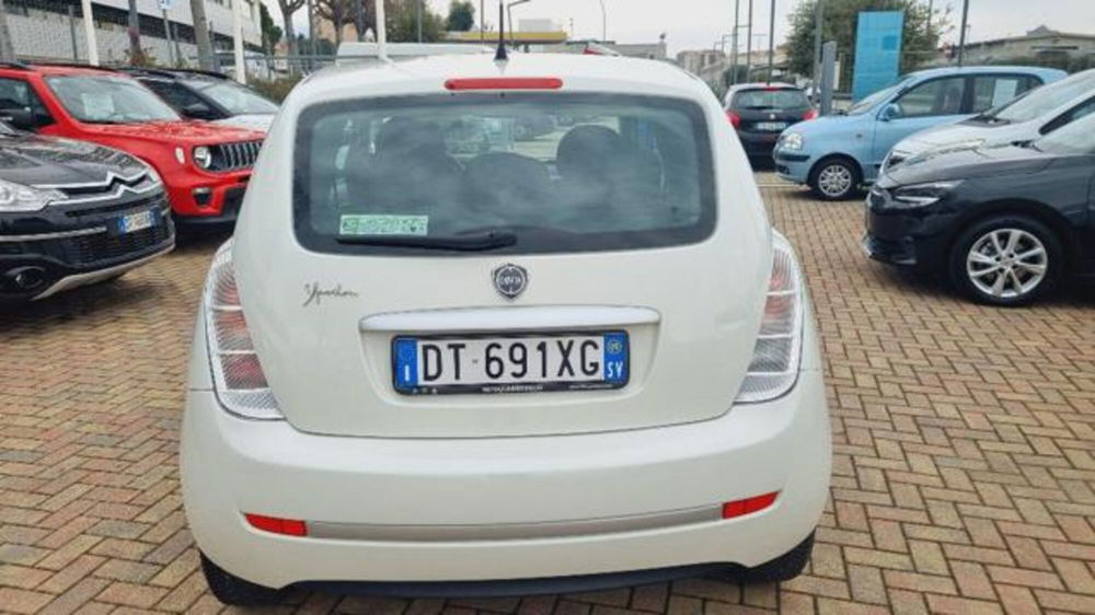 Lancia Ypsilon usata a Savona (15)