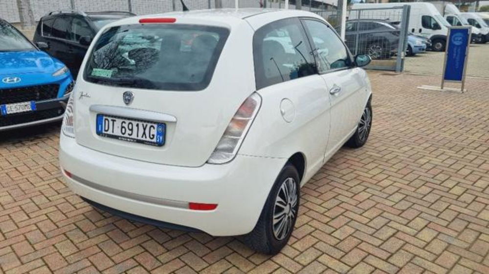 Lancia Ypsilon usata a Savona (16)