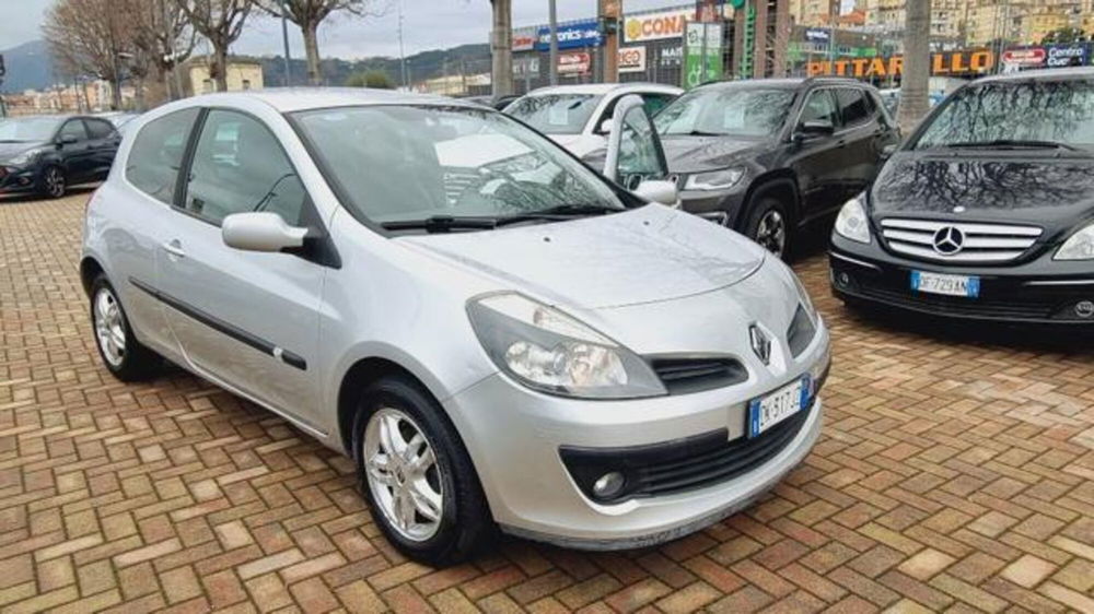 Renault Clio usata a Savona (2)