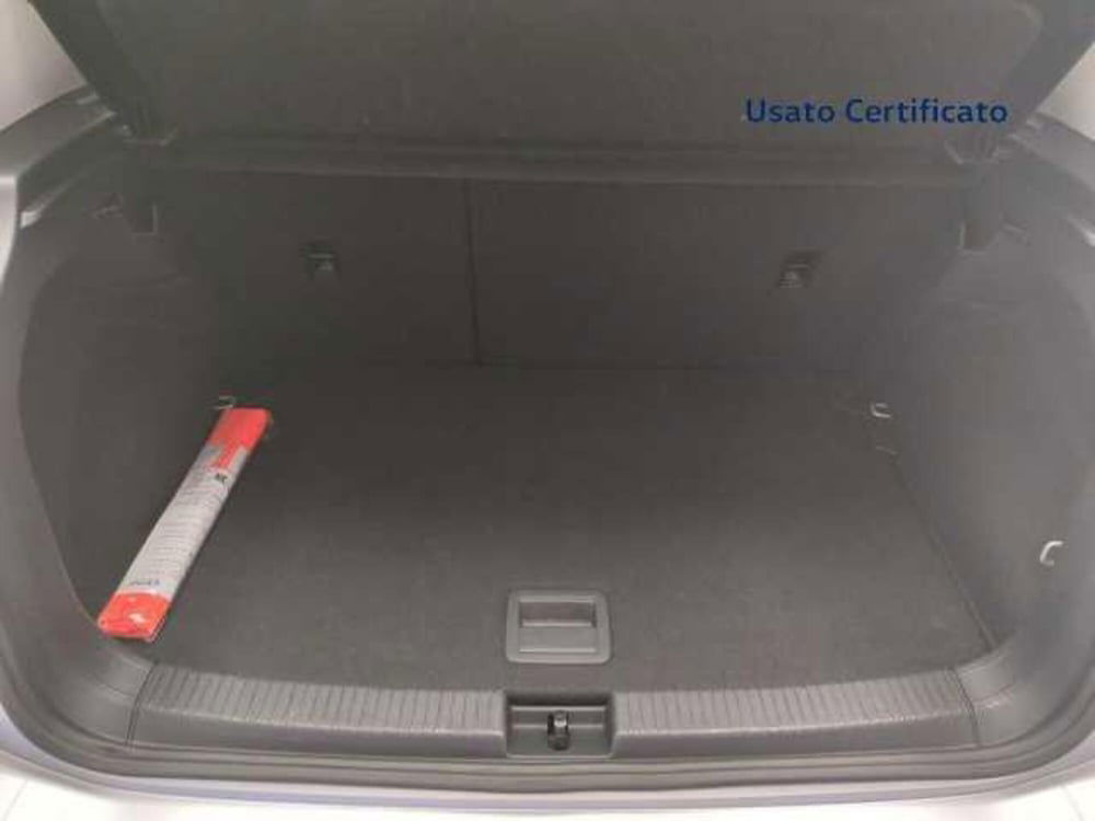 Volkswagen T-Cross usata a Avellino (8)