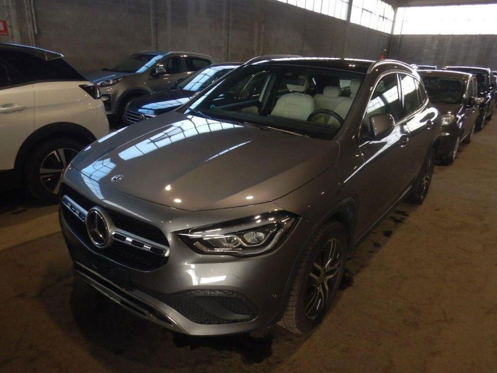 Mercedes-Benz GLA SUV usata a Lecce