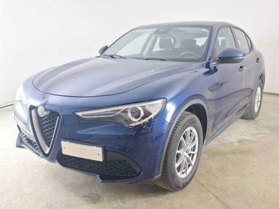 Alfa Romeo Stelvio Stelvio 2.2 Turbodiesel 210 CV AT8 Q4 Business  del 2019 usata a Castenaso