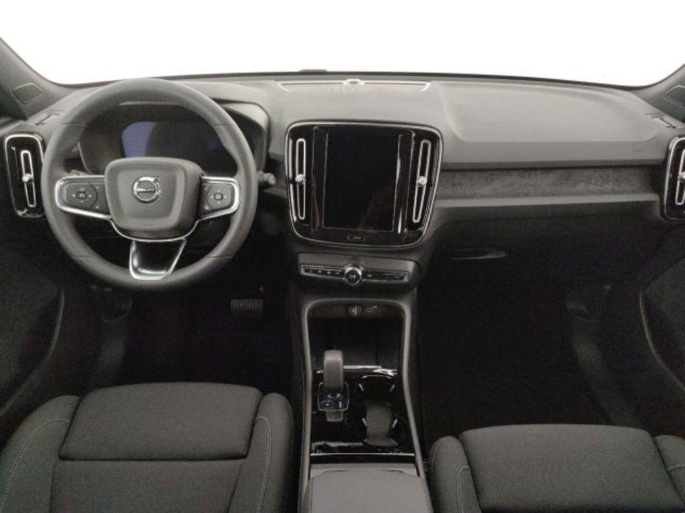 Volvo XC40 nuova a Modena (13)