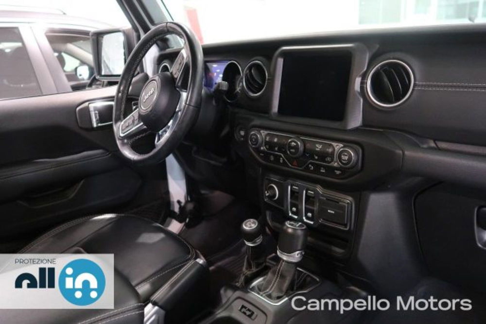 Jeep Wrangler usata a Venezia (11)