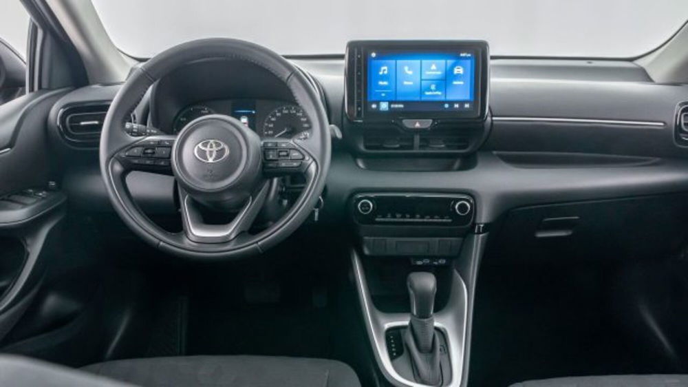 Toyota Yaris Cross nuova a Padova (9)