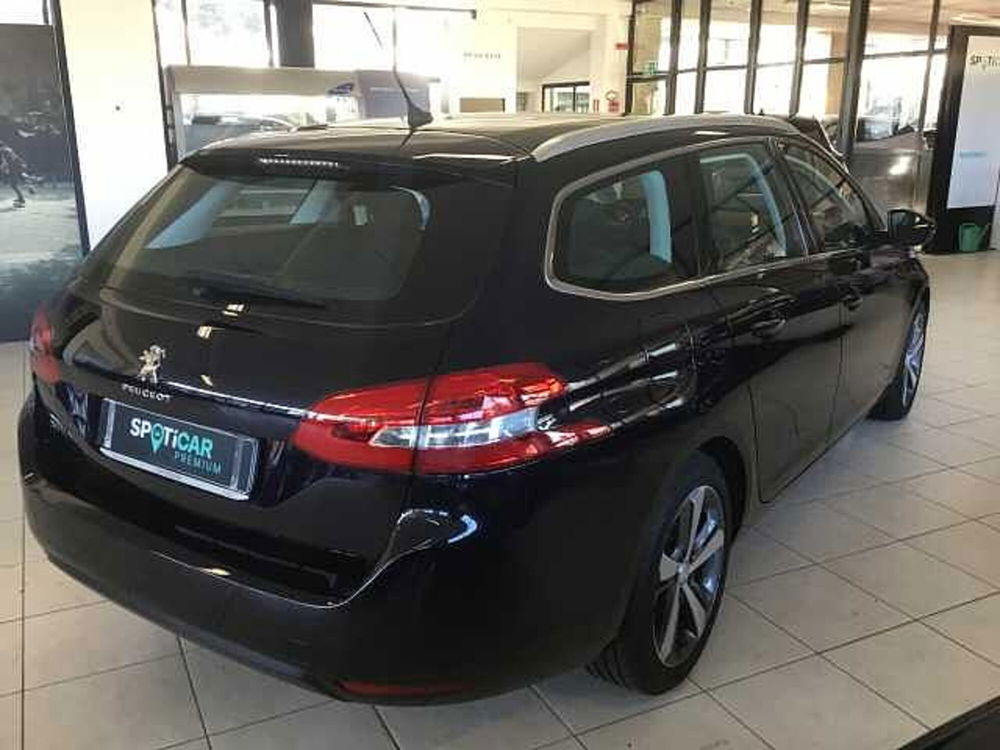 Peugeot 308 SW usata a Varese (5)