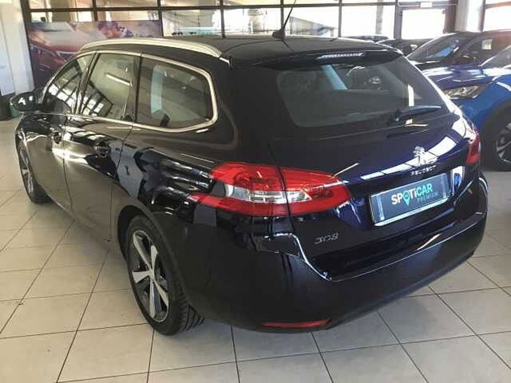 Peugeot 308 SW usata a Varese (7)