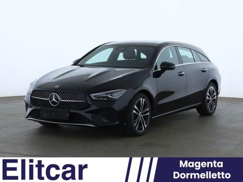 Mercedes-Benz CLA Shooting Brake 180 Progressive Advanced auto del 2024 usata a Magenta