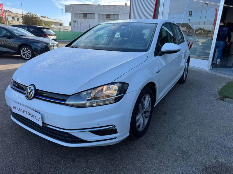 Volkswagen Golf 1.5 TGI DSG 5p. Executive BlueMotion Technology del 2020 usata a Tricase