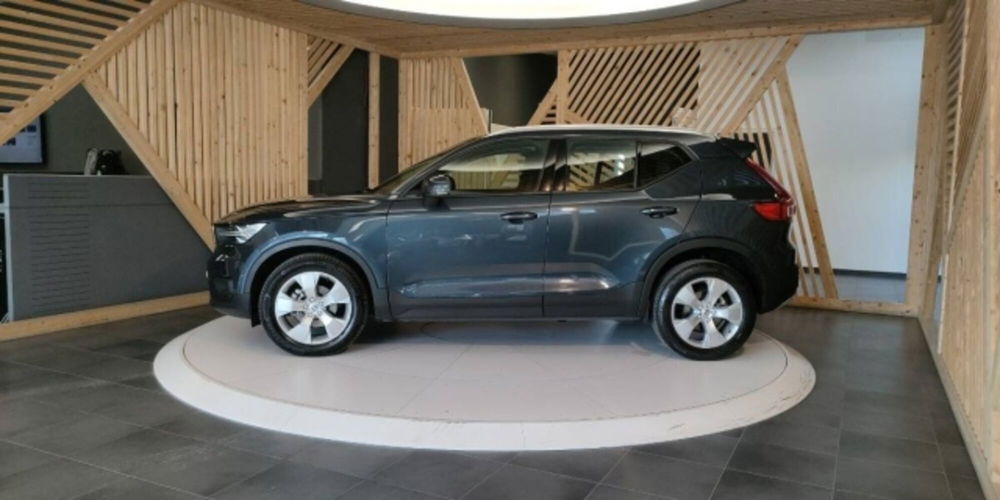 Volvo XC40 usata a Catanzaro (11)