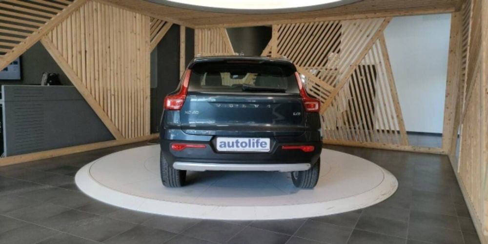 Volvo XC40 usata a Catanzaro (8)