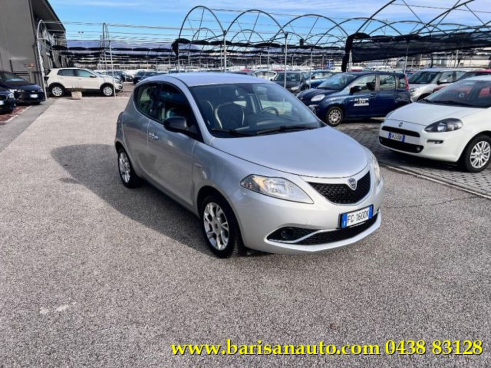 Lancia Ypsilon usata a Treviso (2)