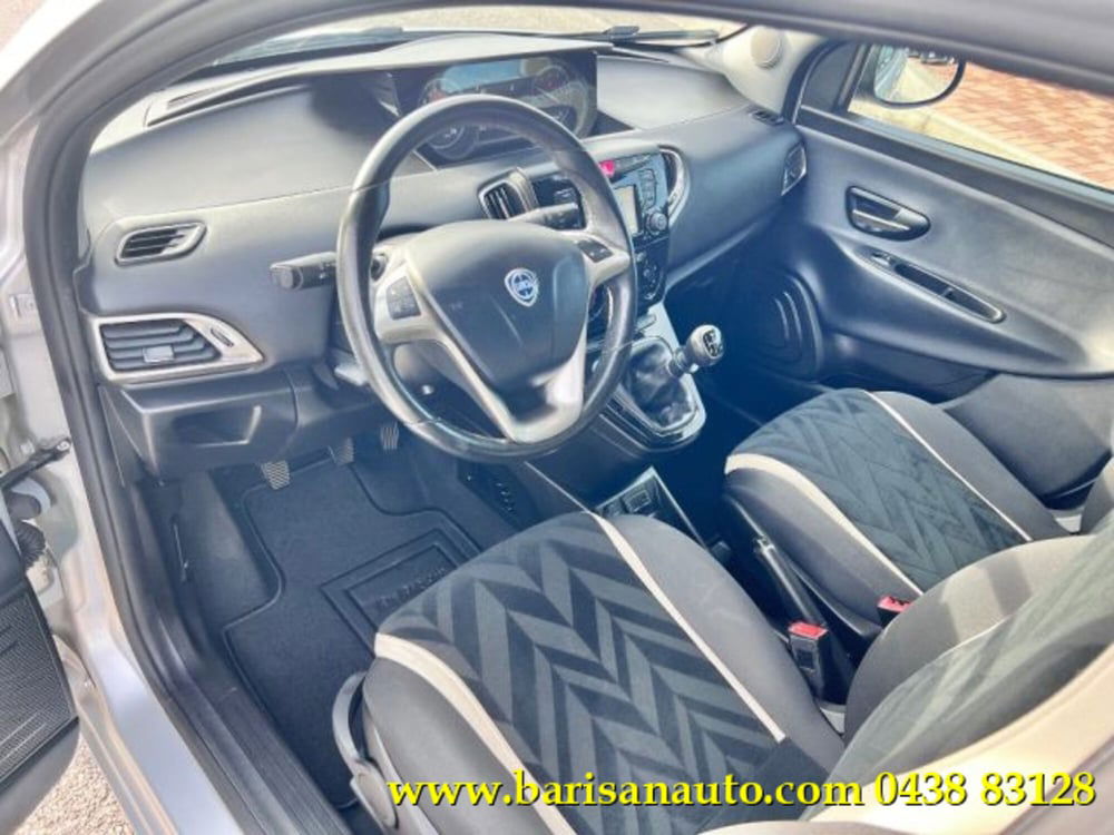 Lancia Ypsilon usata a Treviso (9)