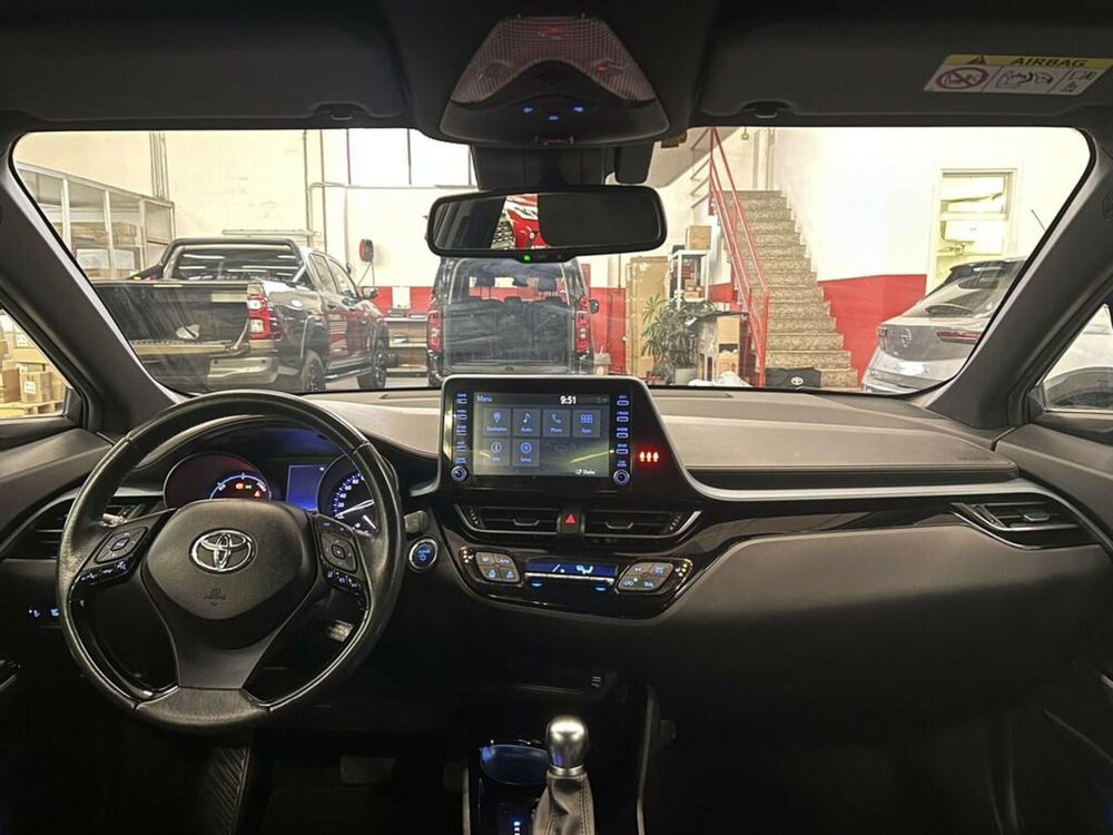 Toyota Toyota C-HR usata a Monza e Brianza (9)