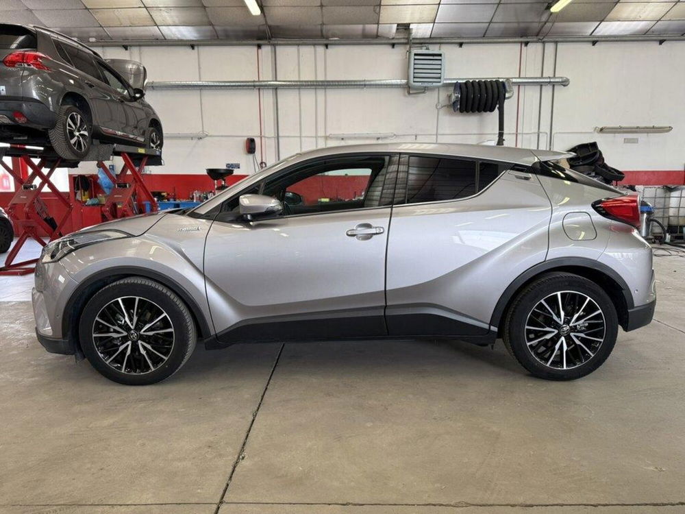 Toyota Toyota C-HR usata a Monza e Brianza (4)