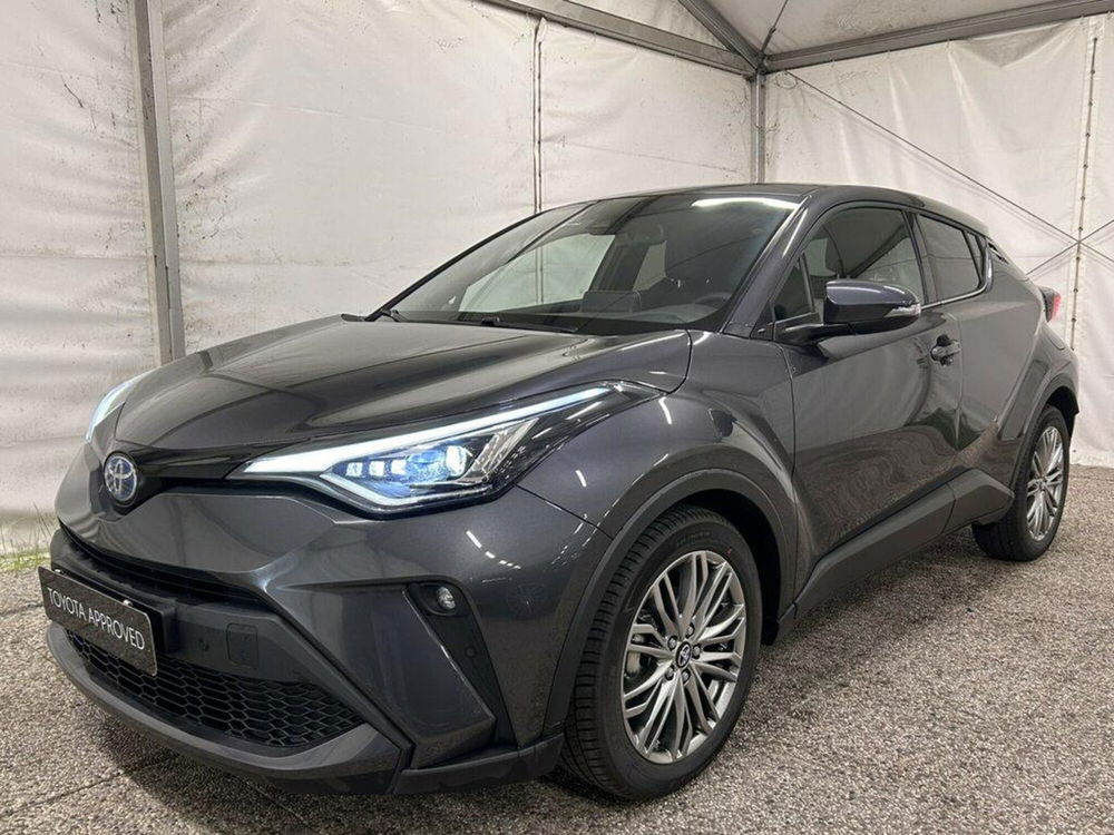 Toyota Toyota C-HR nuova a Monza e Brianza