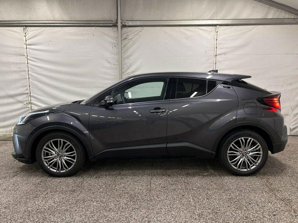 Toyota Toyota C-HR nuova a Monza e Brianza (3)