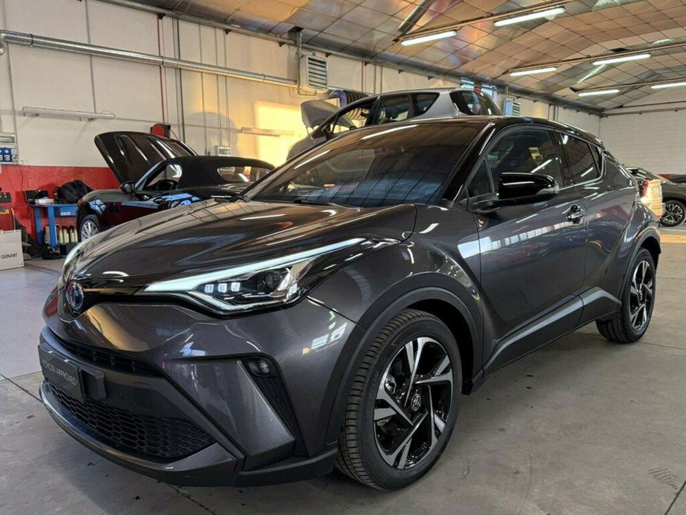 Toyota Toyota C-HR nuova a Monza e Brianza