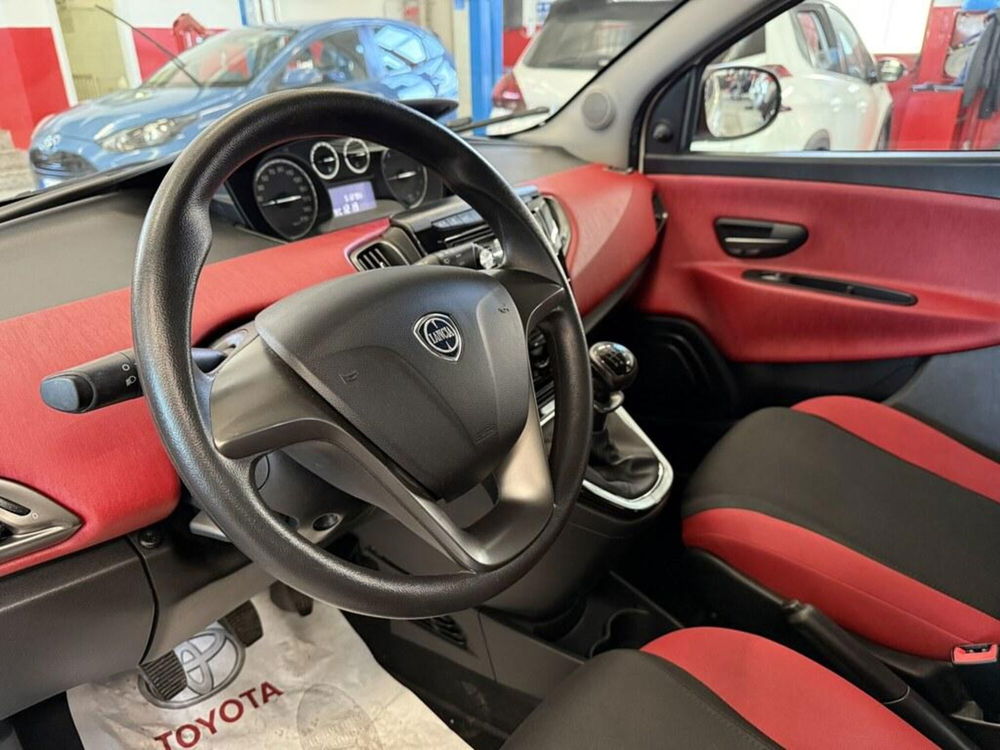 Lancia Ypsilon usata a Monza e Brianza (11)